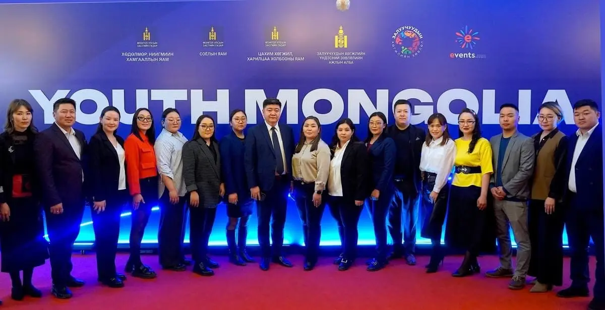 Youth Mongolia чуулганд дүүргээ төлөөлж 19 залуучууд оролцлоо